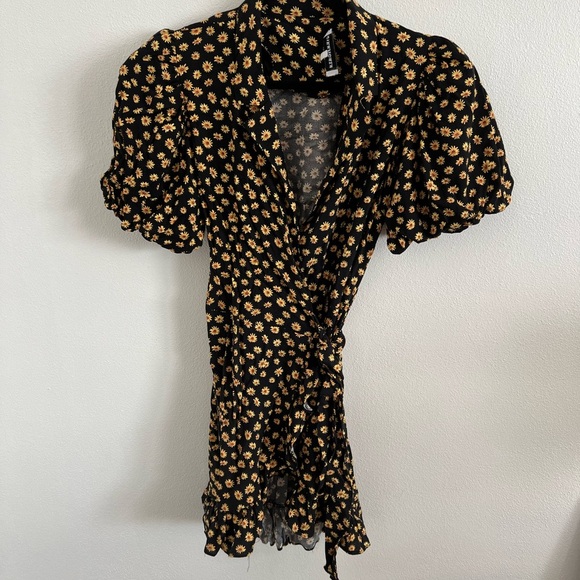 WEWOREWHAT
Puff Sleeve Sunflower Floral Wrap Dress, size small - Picture 2 of 6